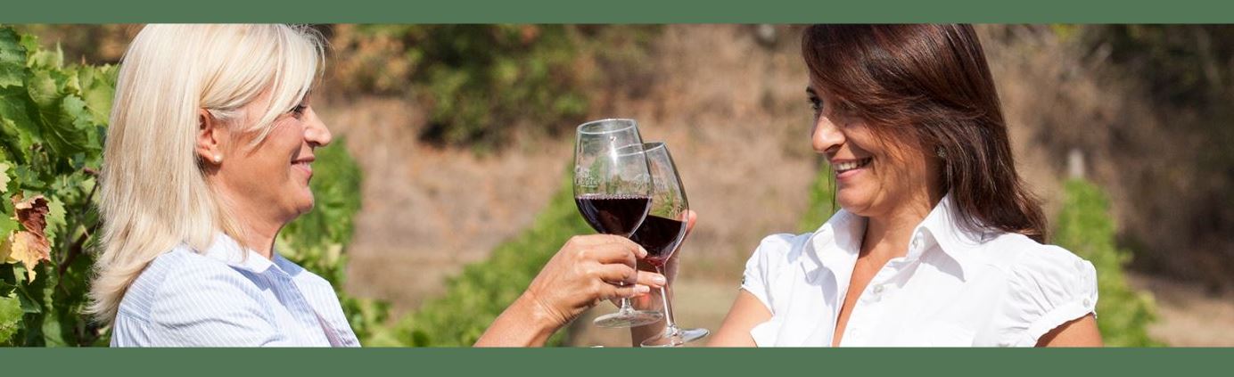 Roberta-Lidia-wine-tasting-the-grove-cromer